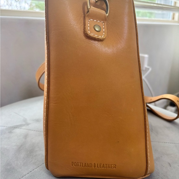 Tan Leather Crossbody Bag - Picture 3 of 4